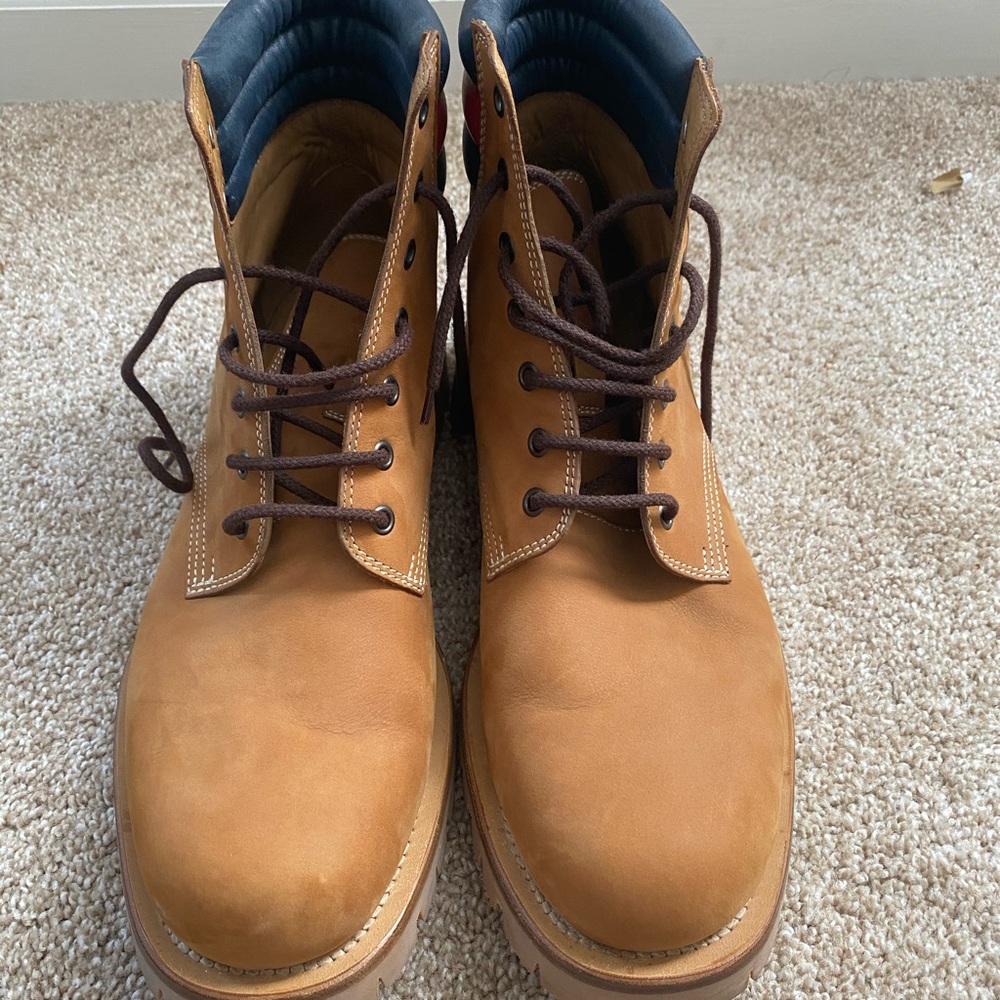 Men’s Gucci boots